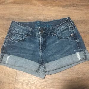 Cuffed Jean shorts